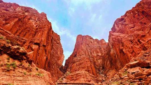 天山大峡谷景区的游玩指南是什么?